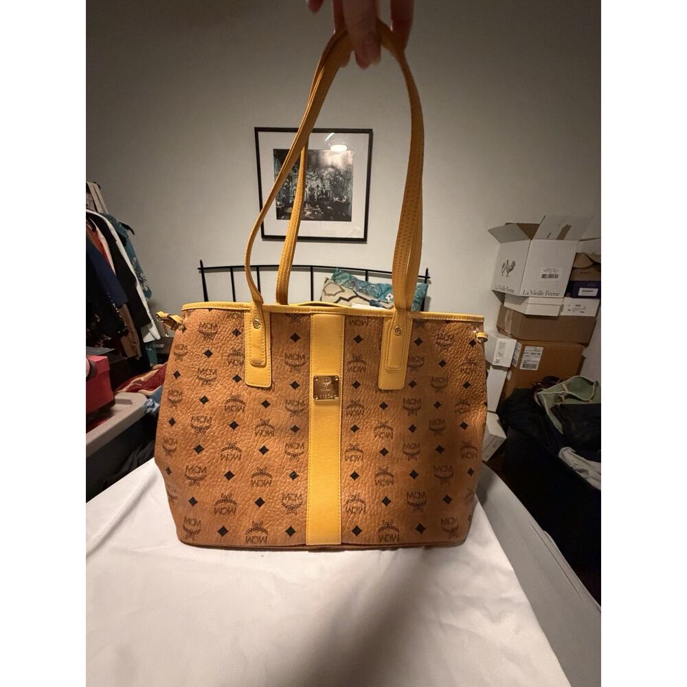 MCM Monogram Large Tote Bag Brown/Yellow, Detachable Strap, Drawstring, Gold - Picture 4 of 8